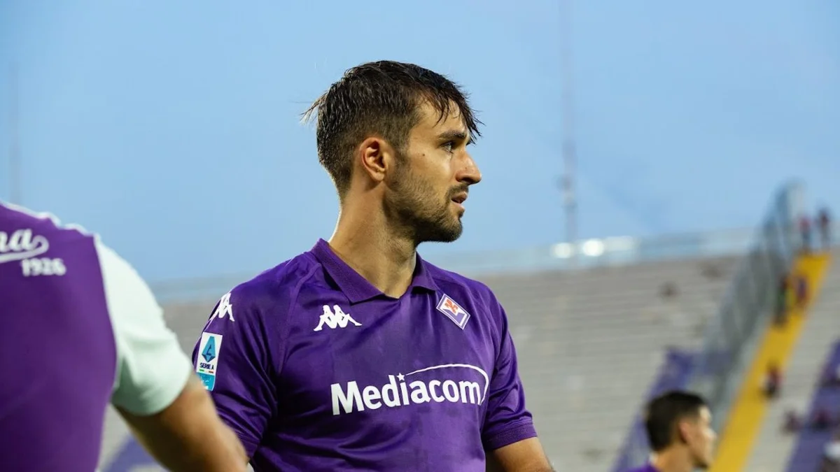 Fiorentina, importante rinnovo per il difensore: tutti i dettagli